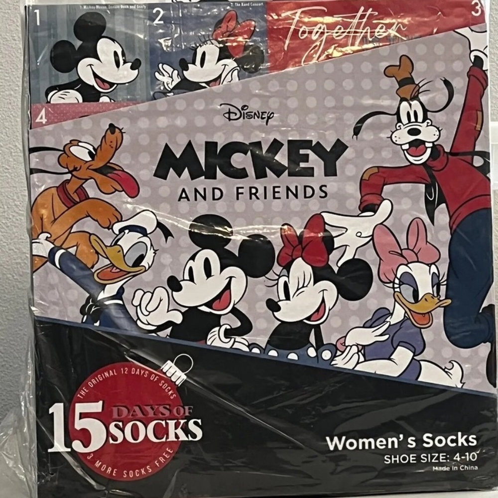 Disney Women's Mickey Mouse & Friends 15 Days of Socks Advent Calendar Sz 4-10